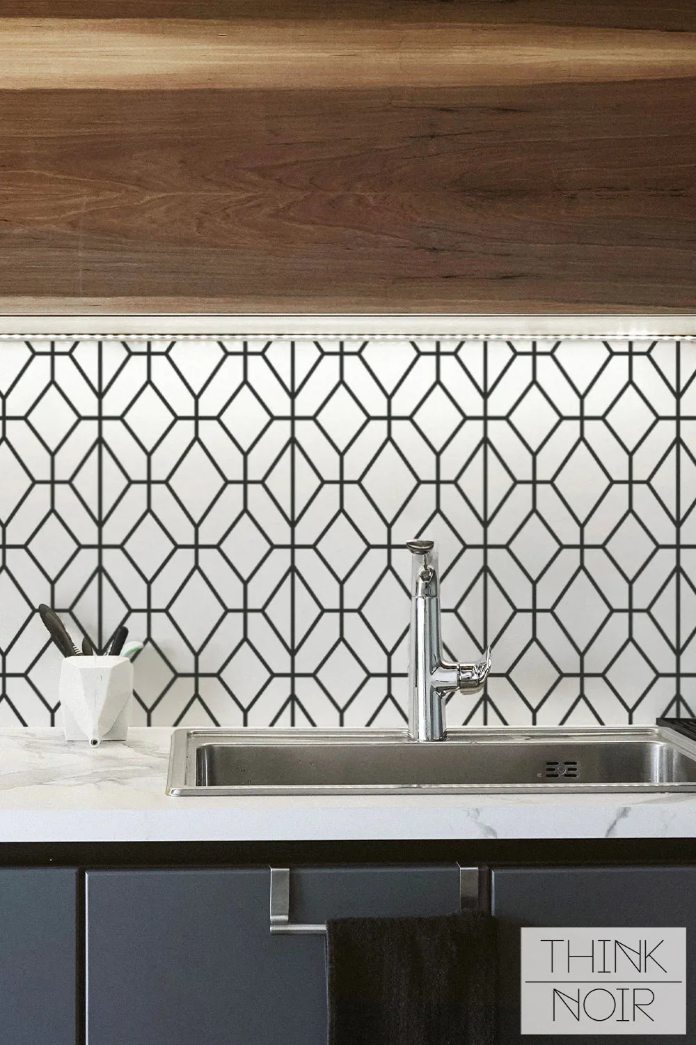 Geometric Glass Backsplash Panels | Modern Tempered Kitchen Designs