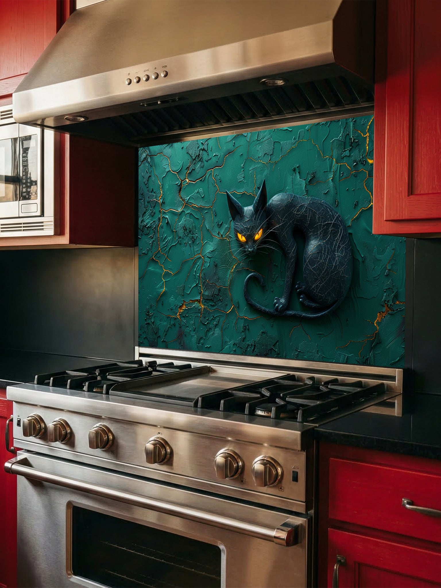 Tempered glass kitchen backsplash featuring a highly realistic 3D illusion of a sleek sculpted black cat with glowing orange eyes resting against a heavily textured emerald green plaster wall with golden kintsugi cracks, installed behind a modern black stove.